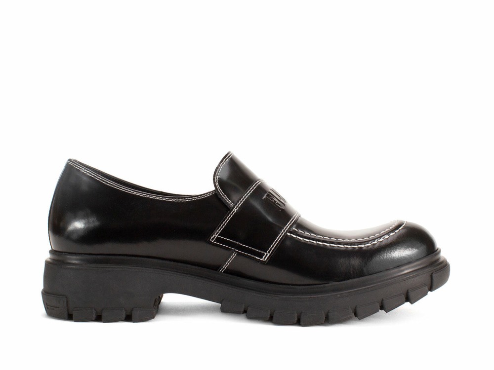 John Fluevog Linggo - Black | Leather Loafers with Molded Logo
