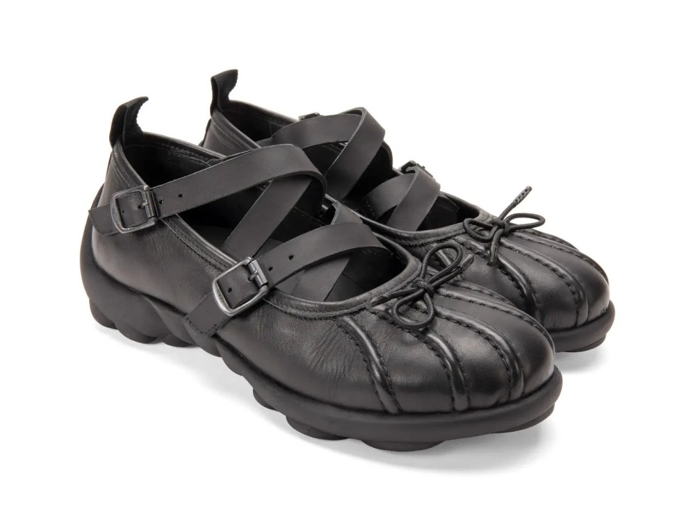 John Fluevog Freight - Black | Strappy Flats With Bow