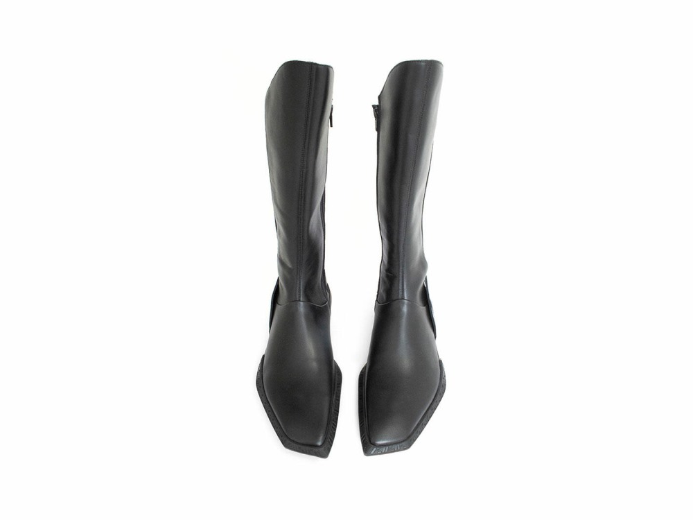 John Fluevog Starfleet - Black | John Fluevog x Star Trek: Strange New Worlds™